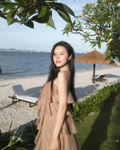 Doan Hai My Radiates Elegance in Stunning Beachside Photoshoot - image 6