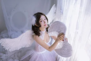 YiTuYu Art Language Vol.6036: Showcasing the Vibrant Charm and Artistic Presence of Bobo - image 5