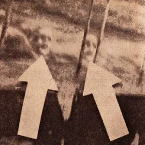 Mysterious Moments: The Most Unexplained Photos Ever Captured - image 1
