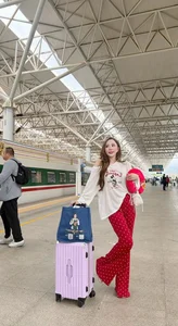 Vietnamese Celeb News: Mai Phuong Thuy Updates and Ly Nha Ky Claps Back - image 30
