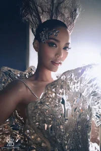 Vietnamese Celeb News: Mai Phuong Thuy Updates and Ly Nha Ky Claps Back - image 31