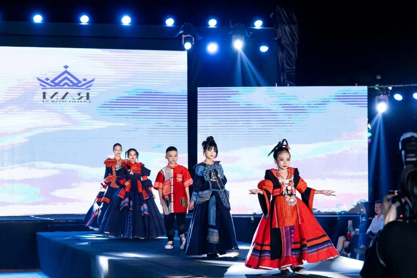 CEO Nguyen Quynh Showcases Ram Fashion at Nine Fashion Show