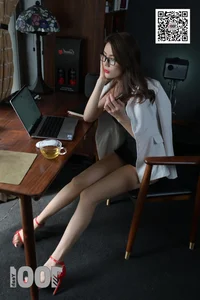 One Thousand and One Nights: IESS Lucy in Lace Secretary 1 - image 0