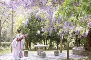 Ethereal Radiance: A Glimpse into Xiao Y’s World of Soft Light and Artistic Fashion - image 7