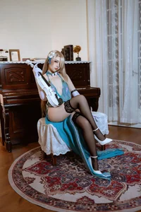 Stunning Asuna Ichinose Blue Archive Cosplay by Er Zuo Nisa in Elegant Evening Gown – High-Quality Anime Photography Collection - image 12