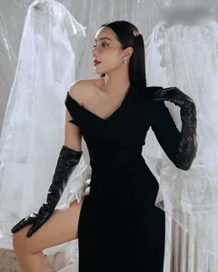 Lưu Hương Giang’s Radiant Transformation and Timeless Elegance Following Personal Challenges - image 3