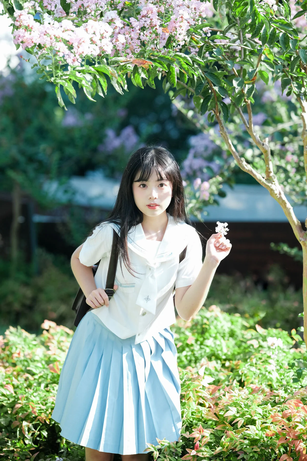 YiTuYu Art Language Vol.7917 Featuring the Elegant Yi Zhi Nuan Nuan Photography Collection
