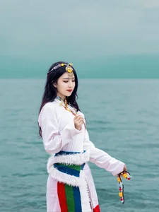 Exploring Creative Photography with Yu Meng in YiTuYu Art Language Vol.4724 - image 5
