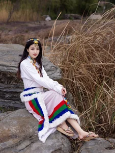 Exploring Creative Photography with Yu Meng in YiTuYu Art Language Vol.4724 - image 10
