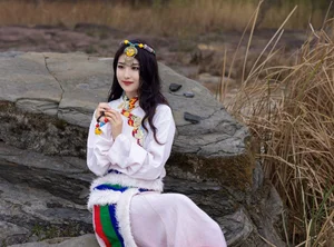 Exploring Creative Photography with Yu Meng in YiTuYu Art Language Vol.4724 - image 15
