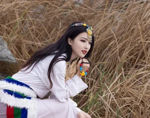 Exploring Creative Photography with Yu Meng in YiTuYu Art Language Vol.4724 - image 14