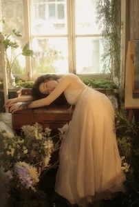 Ethereal Muse: Yao Pang Pang’s Dreamy Art Language - image 1