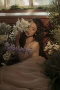 Ethereal Muse: Yao Pang Pang’s Dreamy Art Language - image 13