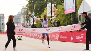 Iconic Moments of the 2023 World Marathon Season: Records and Triumphs - image 2
