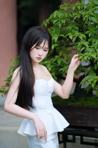 Discover the Grace of Xiao Xiao Yu in YiTuYu Art Language Vol.7395 - Premium Photography - image 4