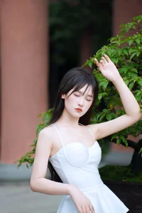Discover the Grace of Xiao Xiao Yu in YiTuYu Art Language Vol.7395 - Premium Photography - image 3