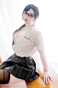 XiuRen No.10530: Xi Xi Ai Chi Cao Mei – Alluring Schoolgirl in Glasses - image 9