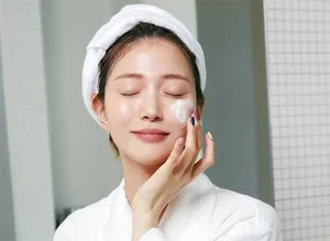 Dianka Zakhidova’s Real Beauty: How Bui Tien Dung’s Wife Balances Motherhood and Self-Care - image 5
