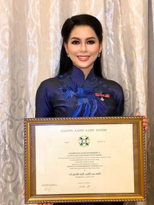 Timeless Beauty: Rare Photos of Le Hong Thuy Tien, Mother of Rich Kid Tien Nguyen, From 30 Years Ago - image 0