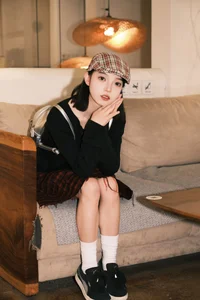 YiTuYu Art Language Vol.7250: Jiu Cai He Zi Photography Collection - image 1
