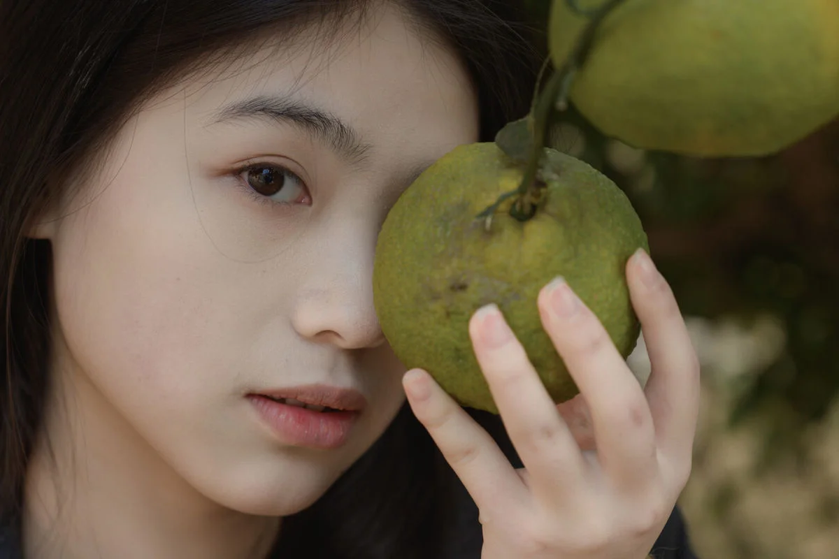Captivating Portrait Series: YiTuYu Art Language Vol.10353 featuring Guo Zi