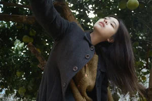 Captivating Portrait Series: YiTuYu Art Language Vol.10353 featuring Guo Zi - image 15