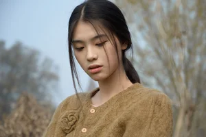 Captivating Portrait Series: YiTuYu Art Language Vol.10353 featuring Guo Zi - image 14