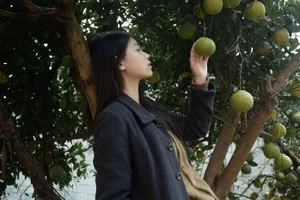 Captivating Portrait Series: YiTuYu Art Language Vol.10353 featuring Guo Zi - image 9