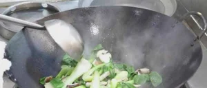 Master the Art of Stir-Frying: Three Chef Secrets for Perfect Green Vegetables - image 2