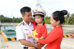 Building a Home in the Middle of the Sea: The Resilient Families of Truong Sa Islands - image 5