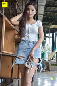 IESS Si Xiang Jia 058: Xiaoxue in Trendy Ripped Skirt and Sheer Hosiery - image 63