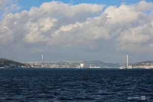 Exploring the Bosphorus Strait: Where Asia and Europe Meet in Stunning Istanbul - image 1
