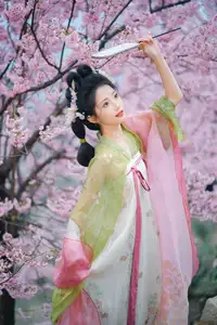 East Asian Beauty: Tu Ya W in Elegant Hanfu Amidst Spring Cherry Blossoms | YiTuYu Vol.8636 - image 19