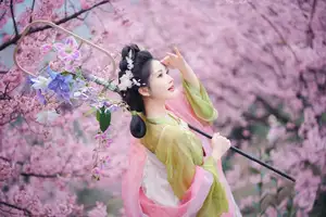 East Asian Beauty: Tu Ya W in Elegant Hanfu Amidst Spring Cherry Blossoms | YiTuYu Vol.8636 - image 4