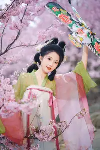 East Asian Beauty: Tu Ya W in Elegant Hanfu Amidst Spring Cherry Blossoms | YiTuYu Vol.8636 - image 3