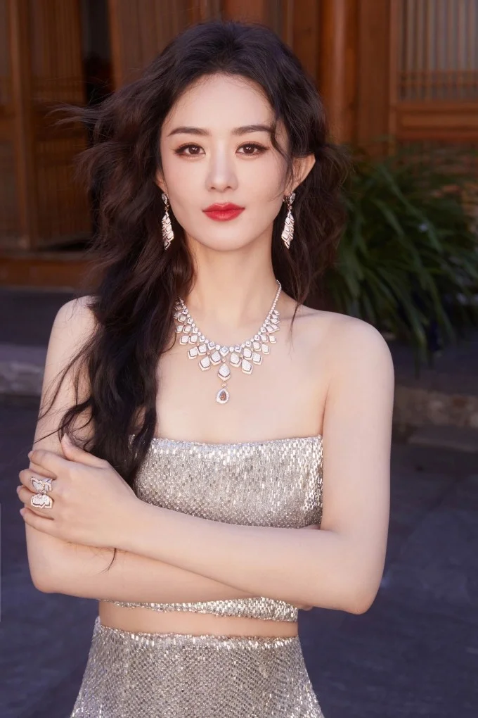 Zhao Liying’s Ageless Beauty at 36: Unedited Fan Photos Reveal the C-Drama Queen’s Real Glow