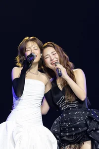 Hương Tràm Shares Her Emotional Journey Back to the Stage in 'Phao Cuu Sinh Concert' - image 8
