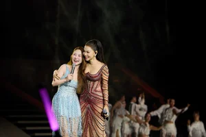 Hương Tràm Shares Her Emotional Journey Back to the Stage in 'Phao Cuu Sinh Concert' - image 1