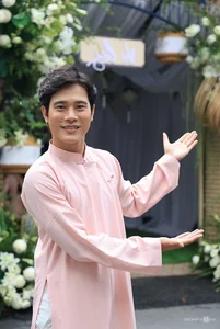 Celebrities Join Actor Anh Duc Traditional Wedding Procession - image 6