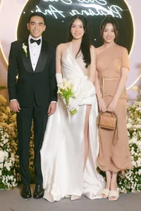 Thanh Thuy, Tieu Vy, and A-List Stars Attend Runner-up Phuong Anh’s Grand Wedding - image 4