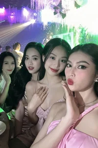 Thanh Thuy, Tieu Vy, and A-List Stars Attend Runner-up Phuong Anh’s Grand Wedding - image 12