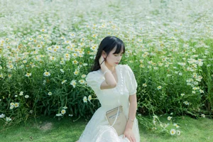 Elegant Visual Narrative: YiTuYu Art Language Vol.4815 Showcasing the Stunning Yan Yun Lin Er - image 27