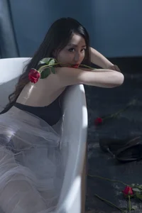 Xiao Yu Er Featured in YiTuYu Art Language Vol.6825 Collection - image 1