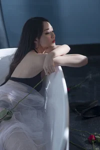 Xiao Yu Er Featured in YiTuYu Art Language Vol.6825 Collection - image 11