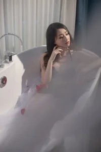 Xiao Yu Er Featured in YiTuYu Art Language Vol.6825 Collection - image 7