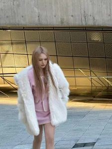 Xoai Non Shines in South Korea: Gen Z Icon's Furry Fashion and Snow-Covered Visuals - image 0