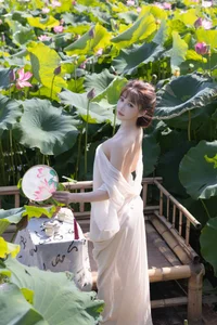 Lu Xuan Xuan XiuRen Model Gallery - Lotus Theme Part 02 (46P) - image 1