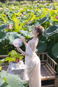 Lu Xuan Xuan XiuRen Model Gallery - Lotus Theme Part 02 (46P) - image 14