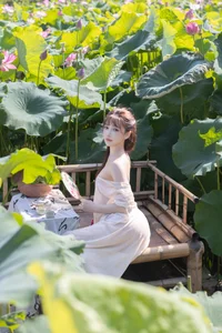 Lu Xuan Xuan XiuRen Model Gallery - Lotus Theme Part 02 (46P) - image 2