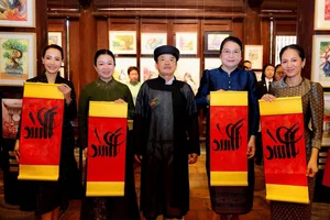 Discover Vietnam's Historic Landmark Older Than Eiffel Tower Visited by French President - image 16
